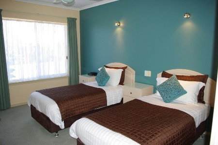 Lake View Apartments - Hervey Bay Accommodation 4