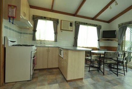 Western KI Caravan Park Cabins - Hervey Bay Accommodation 3
