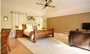 One Tree Bed And Breakfast - Hervey Bay Accommodation 3