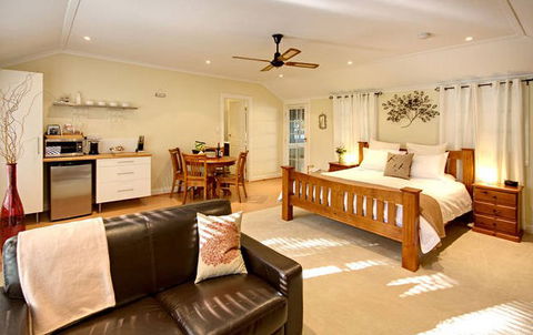 One Tree Bed And Breakfast - Hervey Bay Accommodation 7