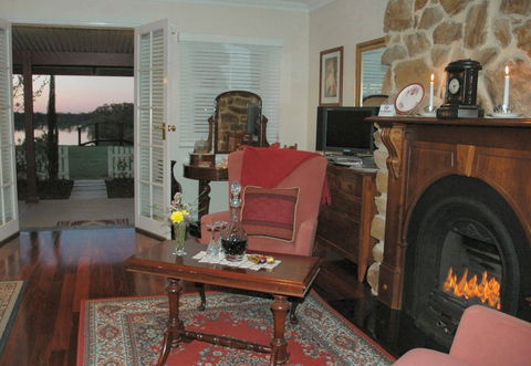 Paringa House B&B Stone Cottages - Hervey Bay Accommodation 6