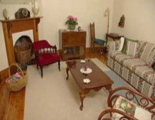 Miriams Cottage - Hervey Bay Accommodation 5