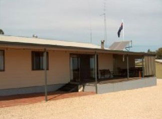Lenmar Park Bed And Breakfast - Hervey Bay Accommodation 3