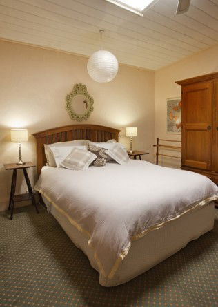 Stirling House - Hervey Bay Accommodation 6