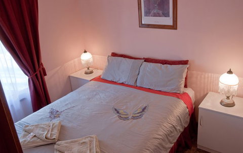 Moonta Bay Road Cabins And Cottages - Hervey Bay Accommodation 2