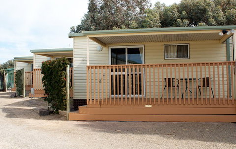Moonta Bay Road Cabins And Cottages - Hervey Bay Accommodation 3