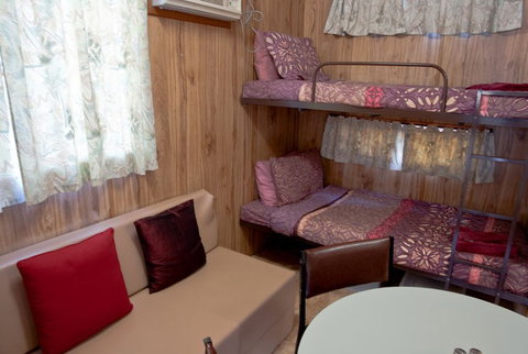 Moonta Bay Road Cabins And Cottages - Hervey Bay Accommodation 4