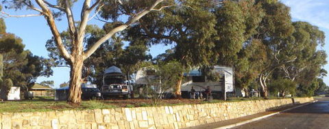 Long Island Caravan Park Cabins - Hervey Bay Accommodation 8