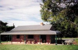 Little Undermount - Hervey Bay Accommodation 2