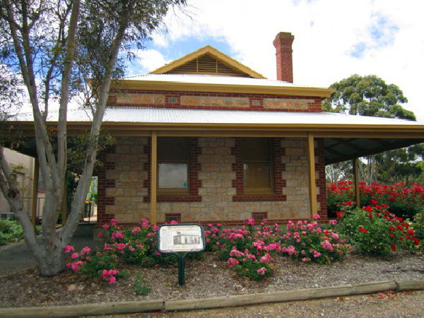 Maitland SA Hervey Bay Accommodation