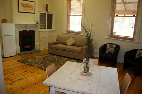 Clydesdale Cottage B&B - Hervey Bay Accommodation 1