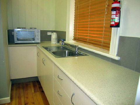 Clydesdale Cottage B&B - Hervey Bay Accommodation 3