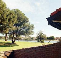 Lake Shore Apartment - Hervey Bay Accommodation