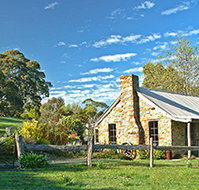 Adelaide Hills Country Cottages - Gum Tree Cottage - Hervey Bay Accommodation