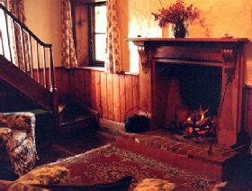 McCauley's Cottage - Tourism Hervey Bay 0