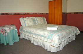 James Hotel - Hervey Bay Accommodation 0