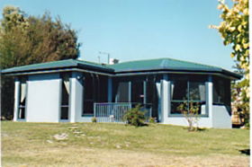 Homelea Accommodation Spa Cottage And Apartments - Hervey Bay Accommodation 0