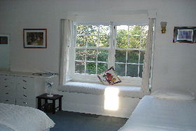Explorers Lodge B & B - Hervey Bay Accommodation 0