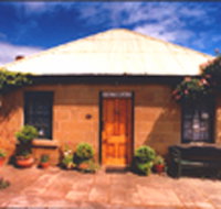 Hamilton's Cottage Collection and Country Gardens - Victorias Cottage - Tourism Hervey Bay