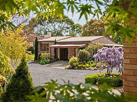 Shingles Riverside Cottages - The - Hervey Bay Accommodation 0