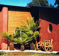 Whispering Spirit Holiday Cottages and Miniature Pony Stud - Hervey Bay Accommodation