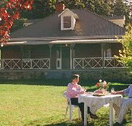 Hartzview Vineyard Homestead - Hervey Bay Accommodation