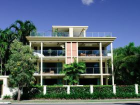 Cairns Beachfront Apartment - Hervey Bay Accommodation 0