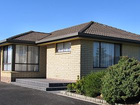 Vera May Apartment - Tourism Hervey Bay 0