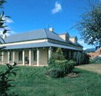 Strathmore Colonial Accommodation - Tourism Hervey Bay