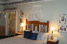 Undine Colonial Accommodation - Hervey Bay Accommodation 0