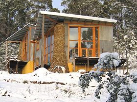 Peppermint Ridge Retreat - Hervey Bay Accommodation 0