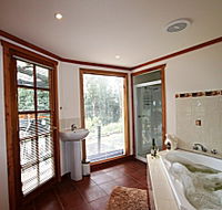 Love Grove Guest House - Hervey Bay Accommodation