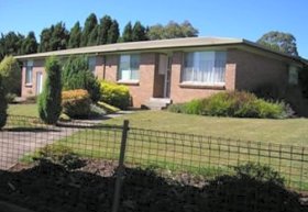 Sheffield Pioneer Holiday Units - Tourism Hervey Bay 0