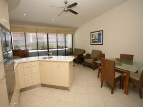 Self Contained Port Douglas QLD Hervey Bay Accommodation