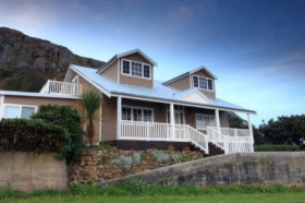 The Ark Stanley - Tourism Hervey Bay 0