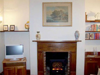 Cottage On Gunning - Hervey Bay Accommodation 1