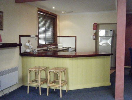 Strahan Holiday Retreat - Hervey Bay Accommodation 2
