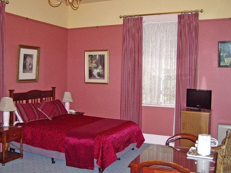 Glen Osborne House - Hervey Bay Accommodation 2