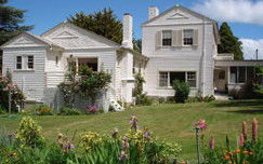 Explorers Lodge B & B - Hervey Bay Accommodation 1