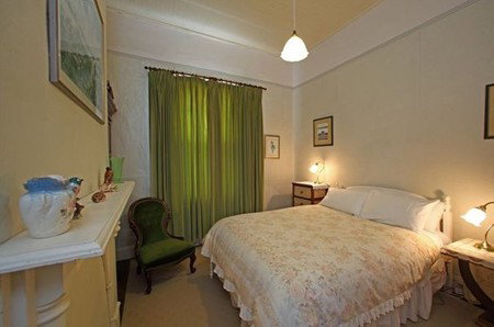 Estowen House - Tourism Hervey Bay 1