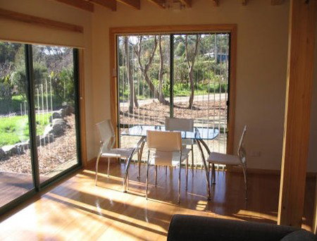 Four Seasons Holiday Cottages - Hervey Bay Accommodation 5