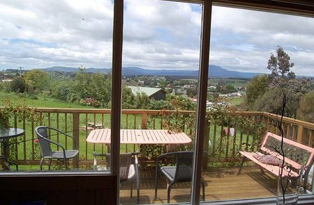Deloraine Highview Lodge Backpackers - Hervey Bay Accommodation 4