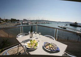 Beauty Point Waterfront Hotel - Hervey Bay Accommodation 2