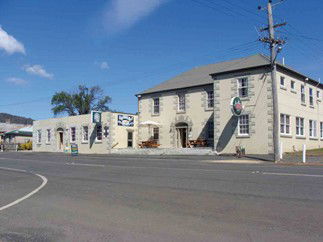 Fingal Hotel - Hervey Bay Accommodation 1