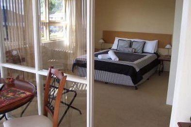 Menai Hotel - Hervey Bay Accommodation 2