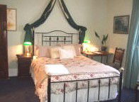 Undine Colonial Accommodation - Hervey Bay Accommodation 2