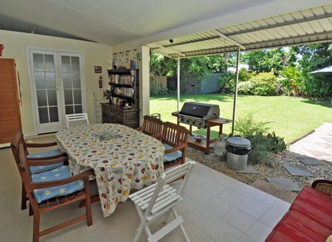 Cairns Holiday Homes Wilks House - Hervey Bay Accommodation 2