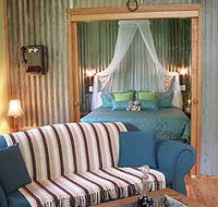 Crater Lakes Rainforest Cottages - Hervey Bay Accommodation