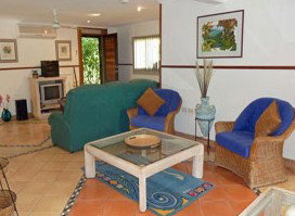 Moody Street Homestead - Hervey Bay Accommodation 2