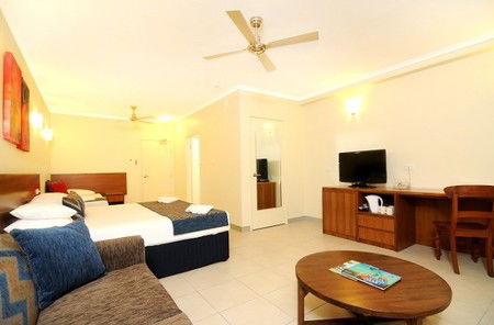 Cairns Queenslander Apartments - Hervey Bay Accommodation 2